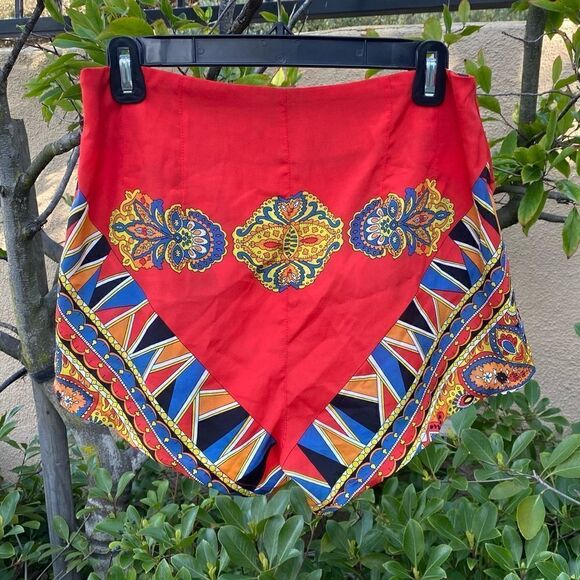 Lovers and Friends Red/Blue/Yellow Studded Floral Tribal Shorts. Size M. EUC! - Picture 2 of 6